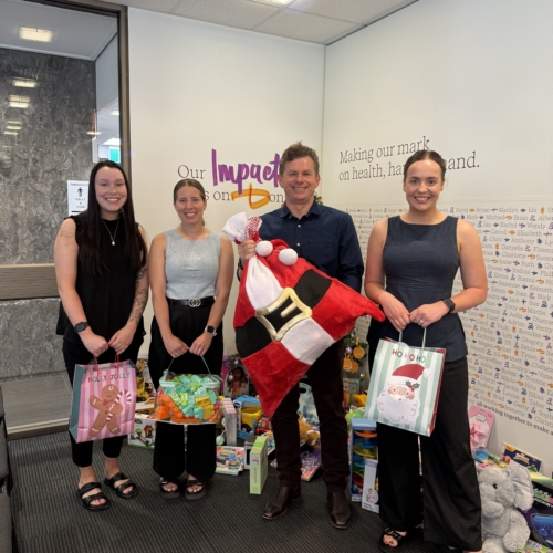 ChristmasDonations-AdelaideInsuranceBuilders